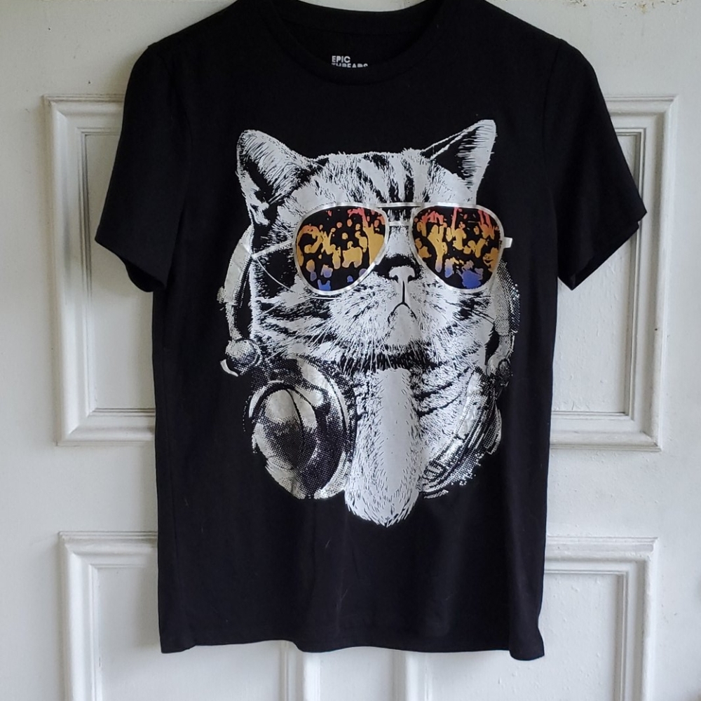 🔥3 FOR $18🔥 Epic Threads T Shirt